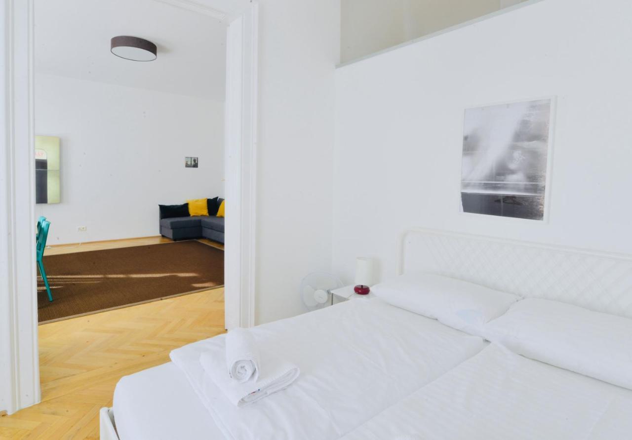 Vintage-apartment Close To Karlsplatz Il * Viena